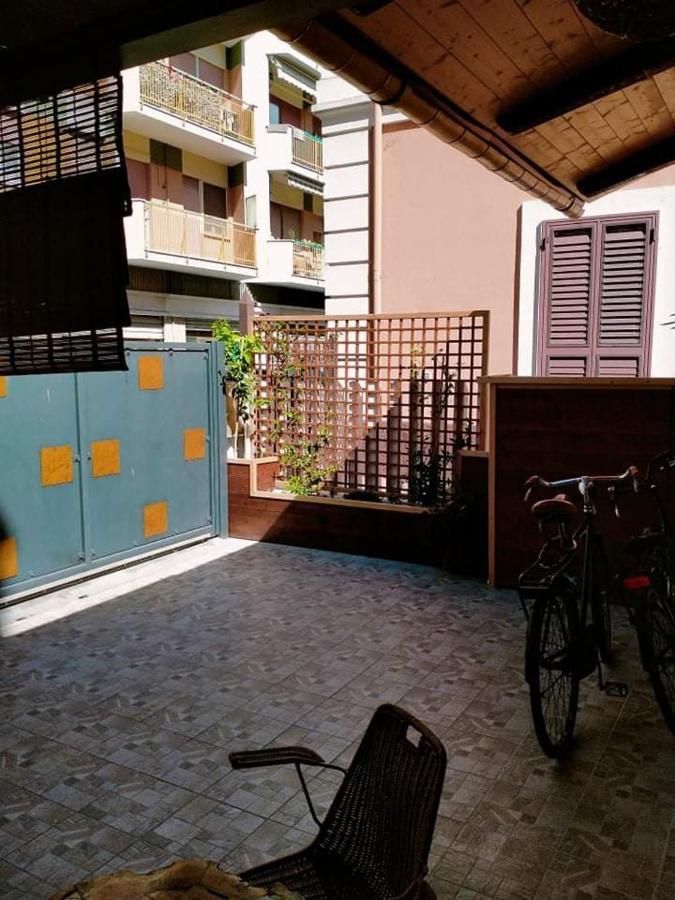 Vicino Al Mare Con Posto Auto Privato Hébergement de vacances *